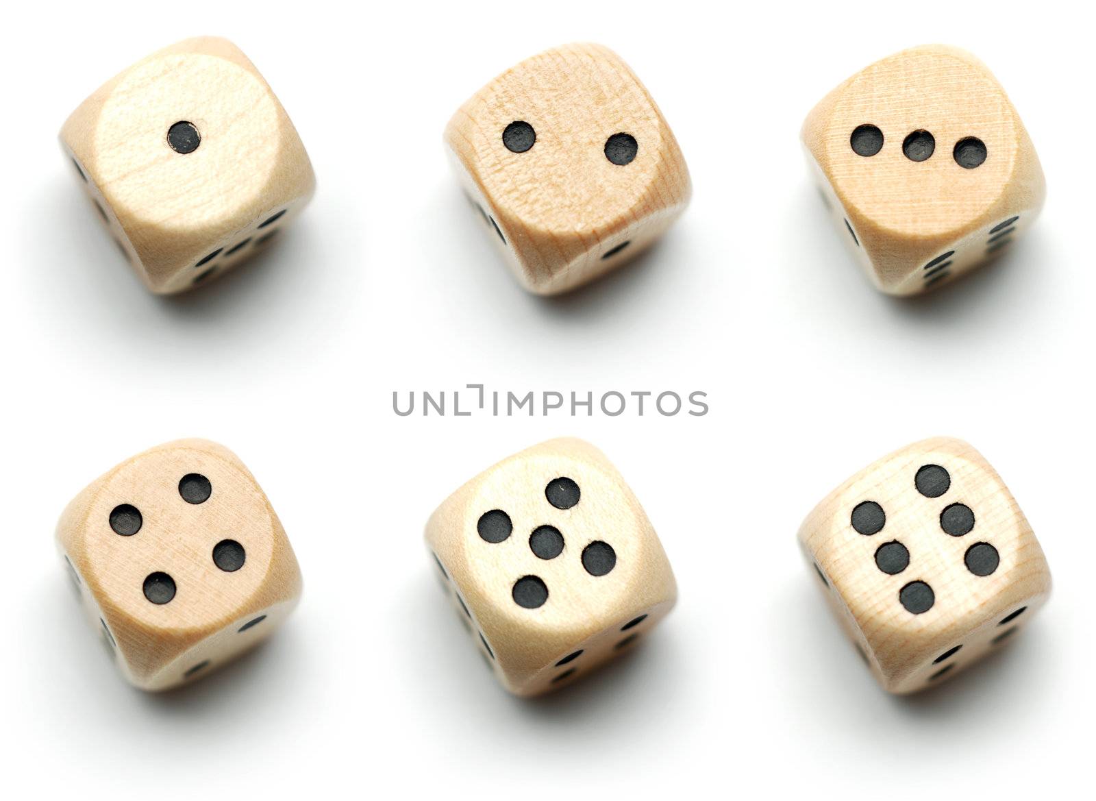 Wooden dice, all numbers by Gjermund