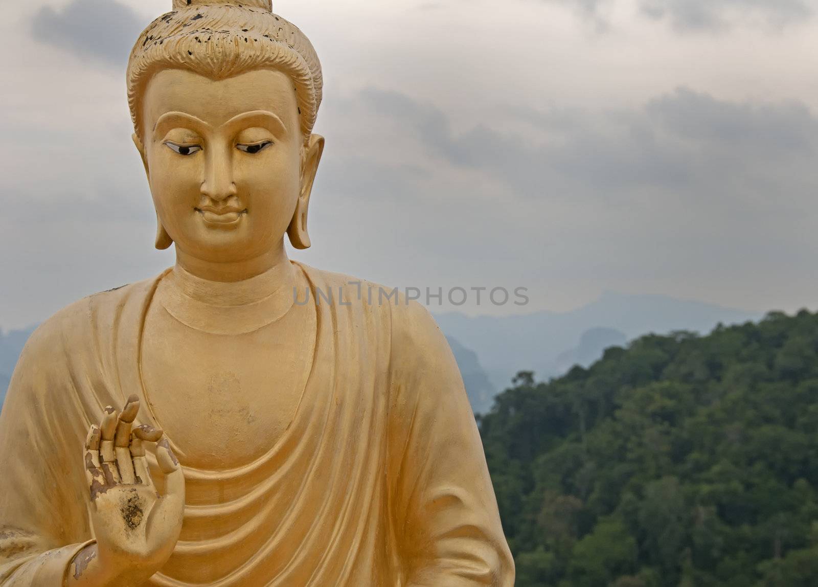 Buddha by urmoments