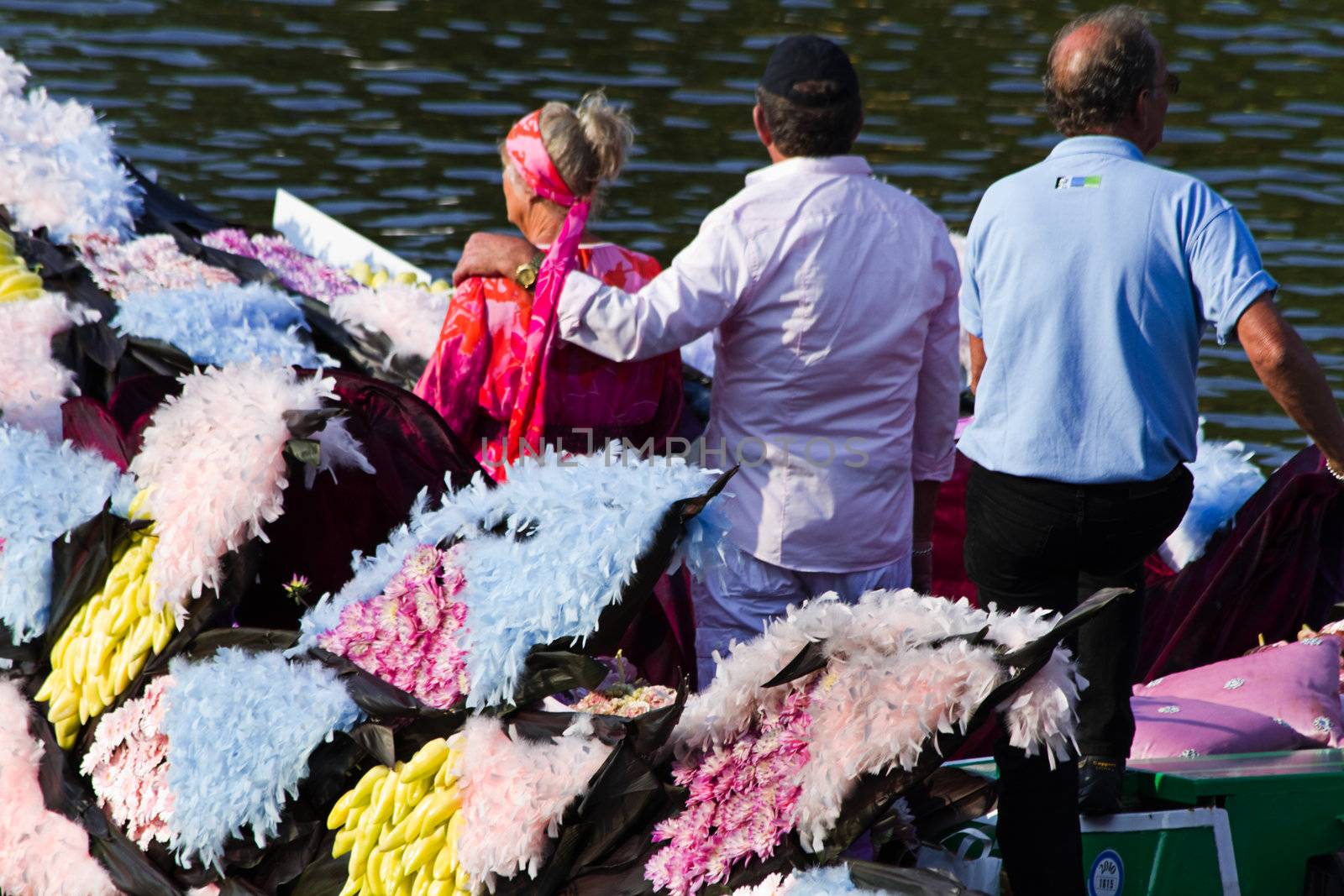 VLAARDINGEN, THE NETHERLANDS - JULI 2010: Beautiful flower boats in the unique annual Westland Floating Parade Juli 30, 2010, Vlaardingen, the Netherlands.

