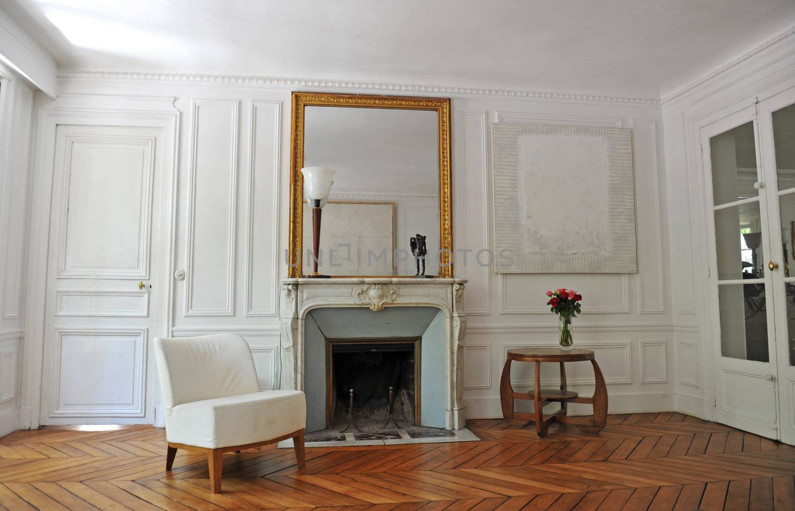 classic living room in a old apartment in Paris
