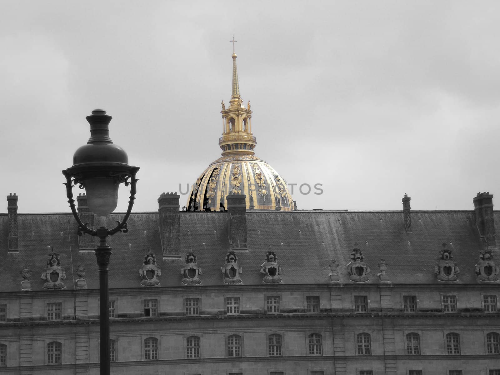 golden dome of hotel des invalides, in paris