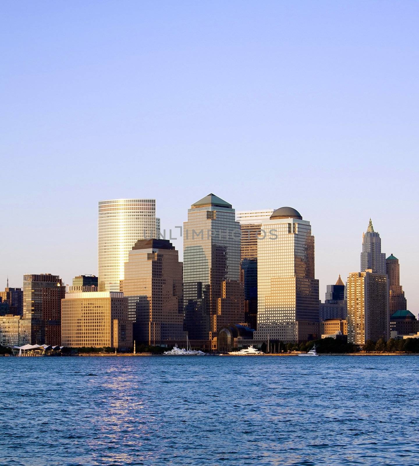 World Trade Center, New York City by phakimata