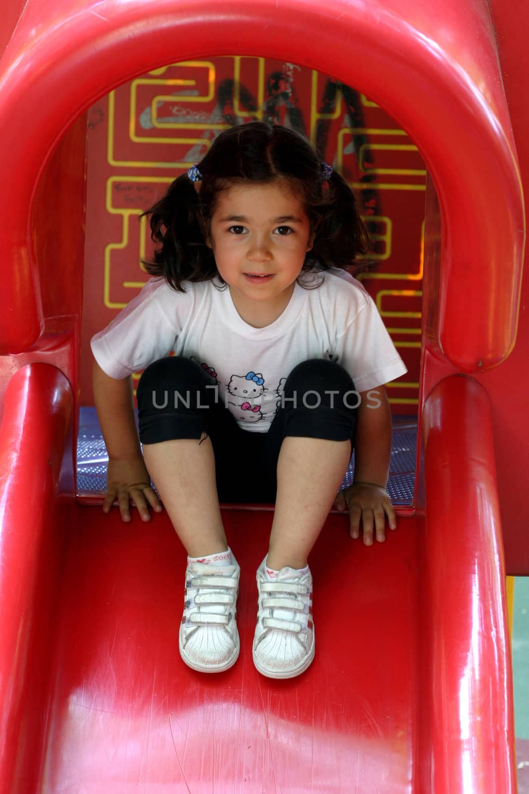 portrait of fashion child by jpcasais