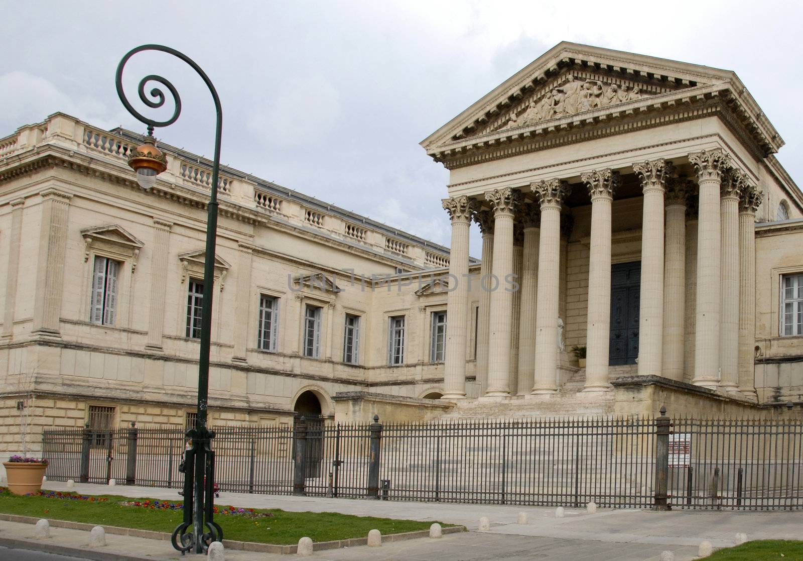 Palais de Justice, Montpellier by cynoclub