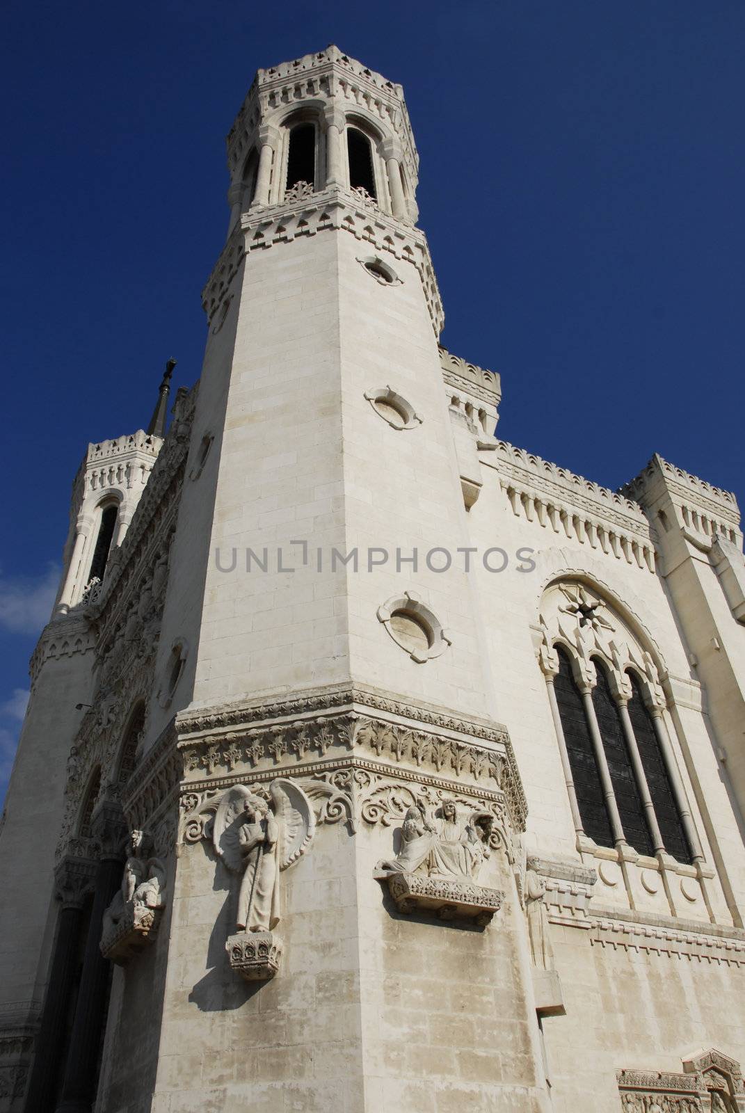 Basilique de Fourviere by cynoclub