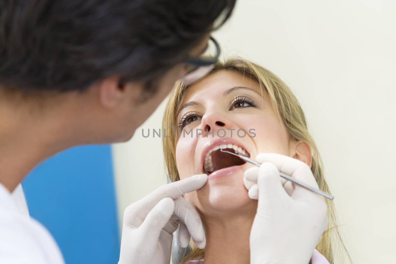 dentist by diego_cervo