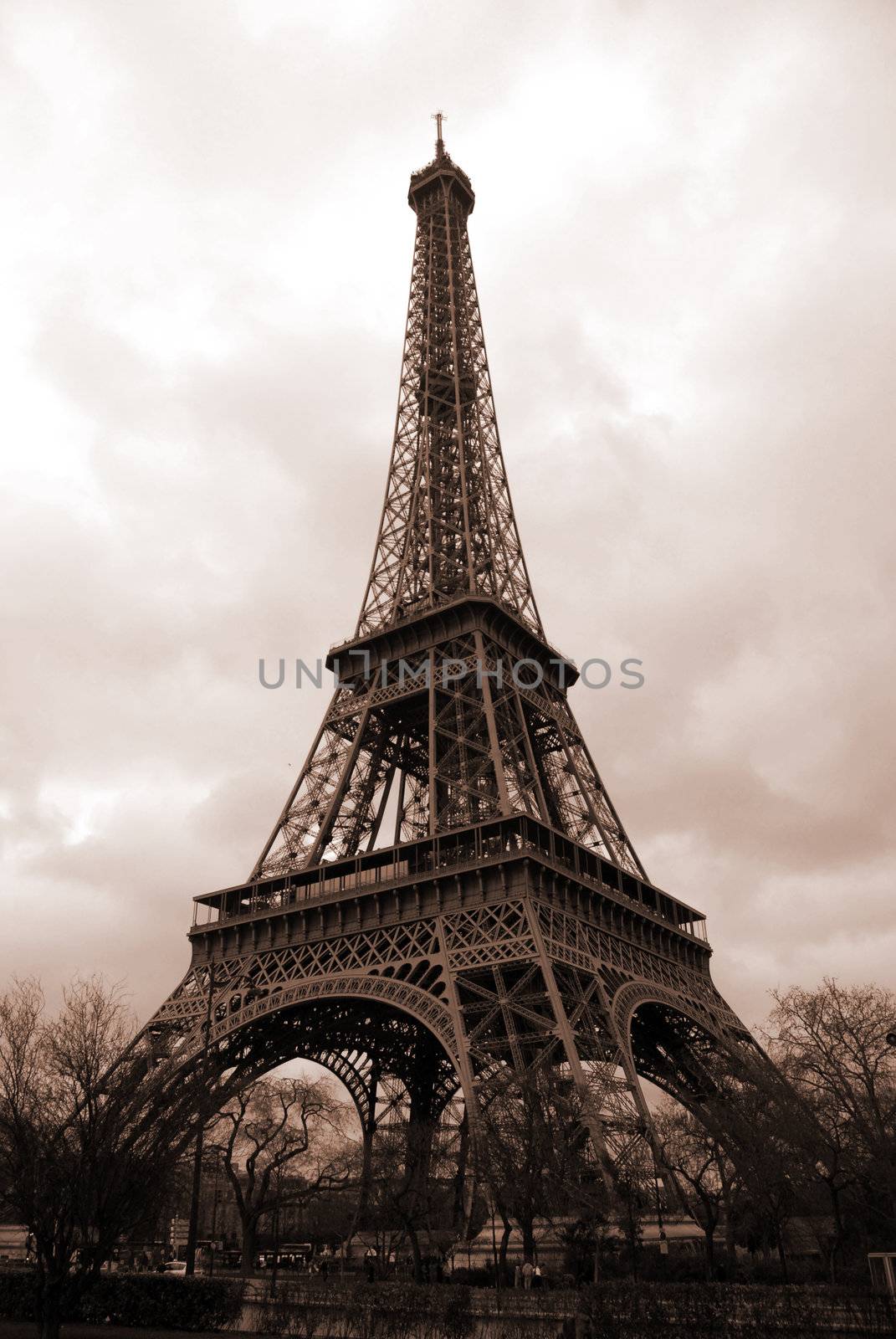 eiffel tower, majestic construction in iron in Paris