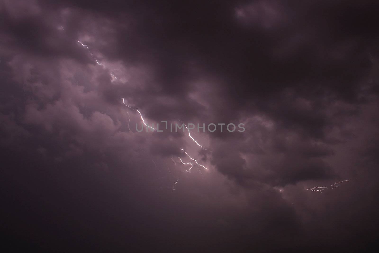 lightning by Brightdawn