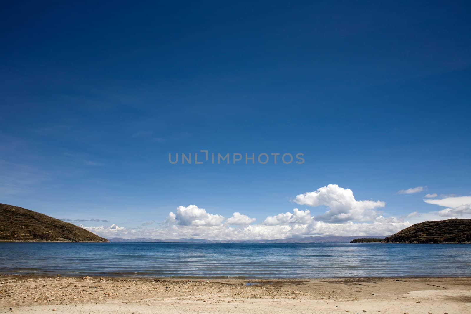 Situated on the Bolivian side of the lake with regular boat links to the Bolivian town of Copacabana, Isla del Sol ("Island of the sun") is one of the lake's largest islands.