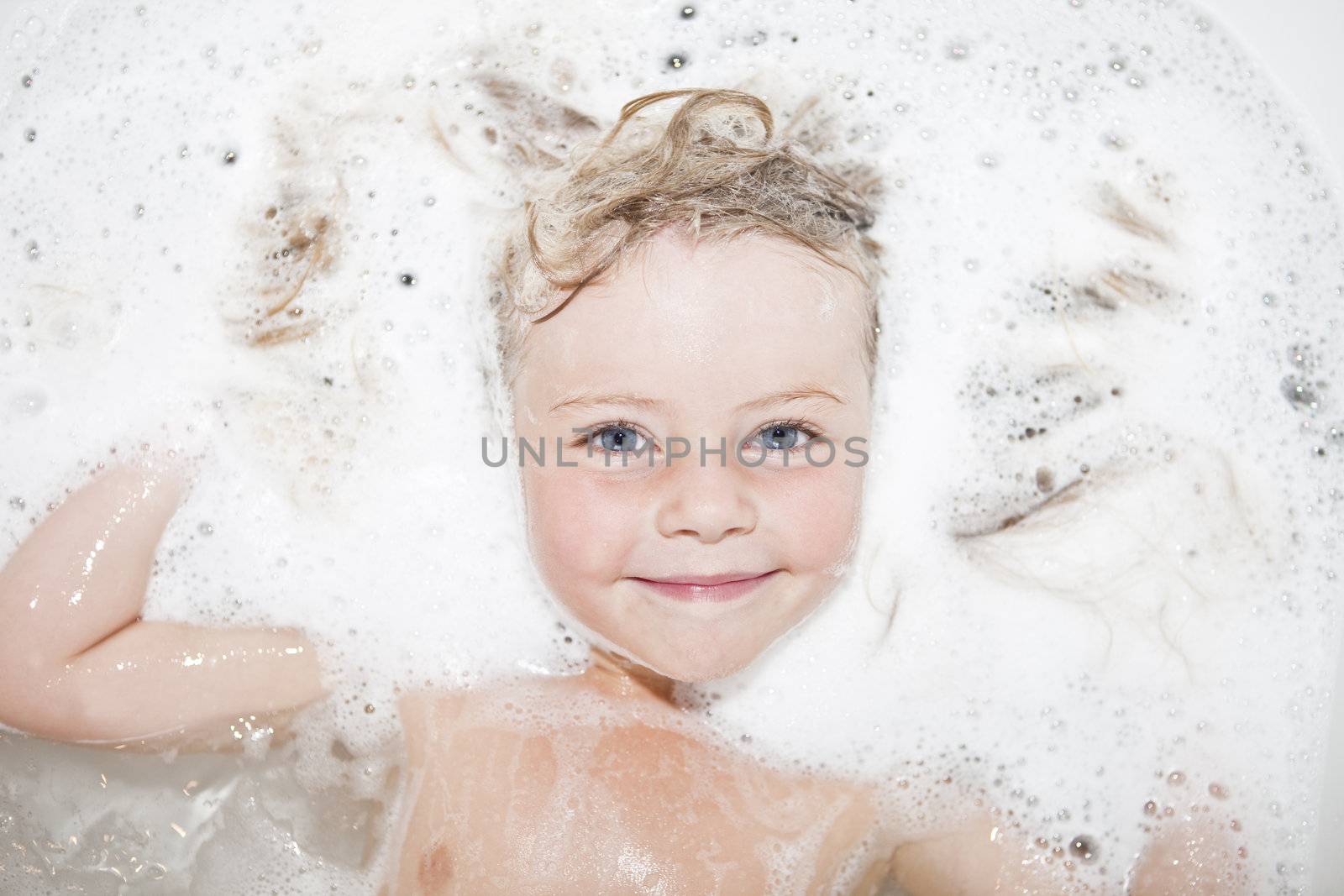 Girl in a bubble bath by gemenacom