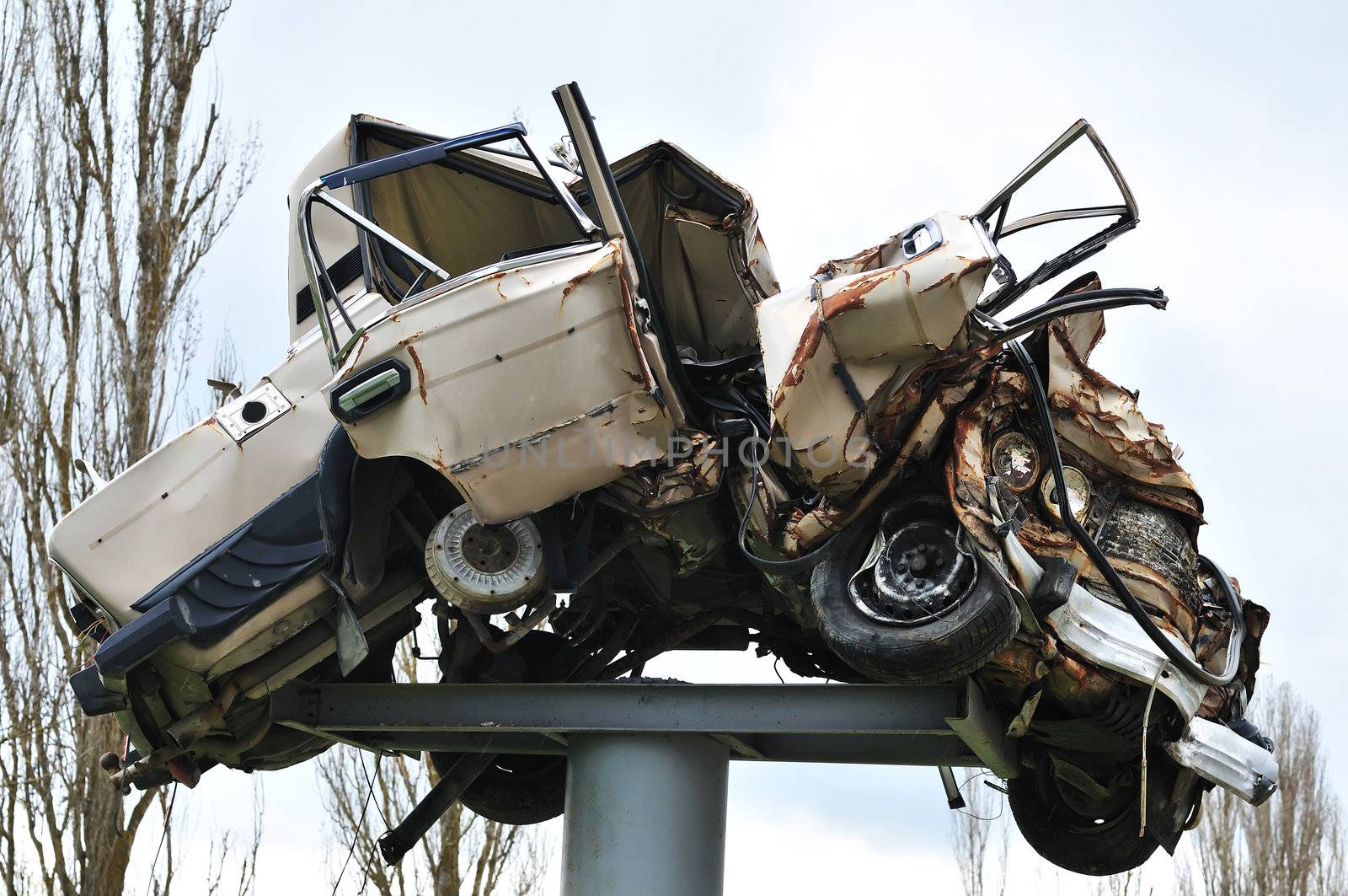 Car after terrible accident, drivers, be careful