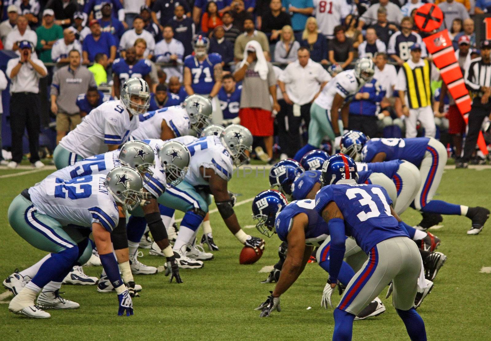 Cowboys Romo Offense Face Giants Defense by bellafotosolo