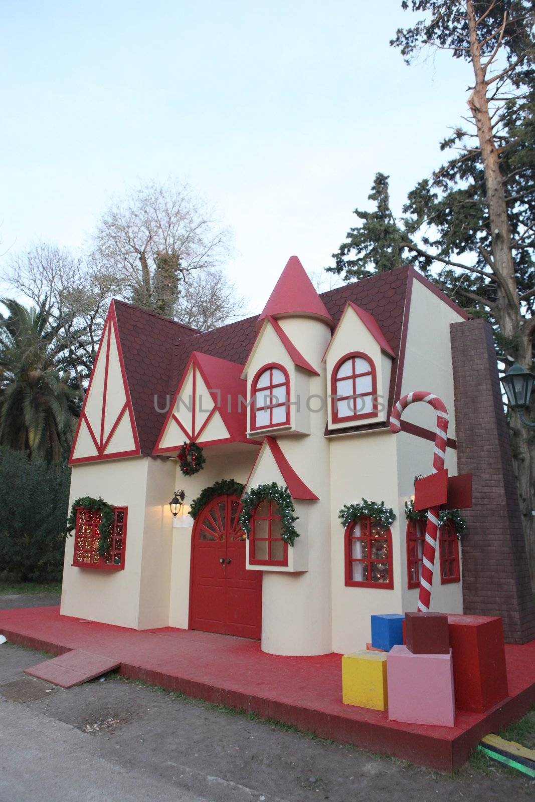 the house of santa claus artificial structure in athens national park 