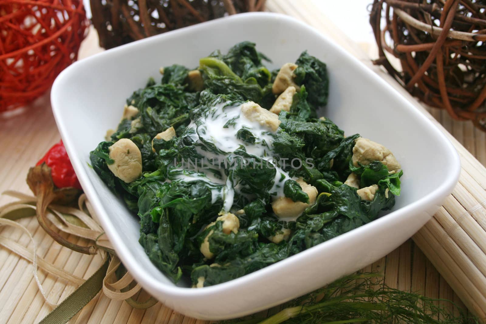 fresh spinach with meat
