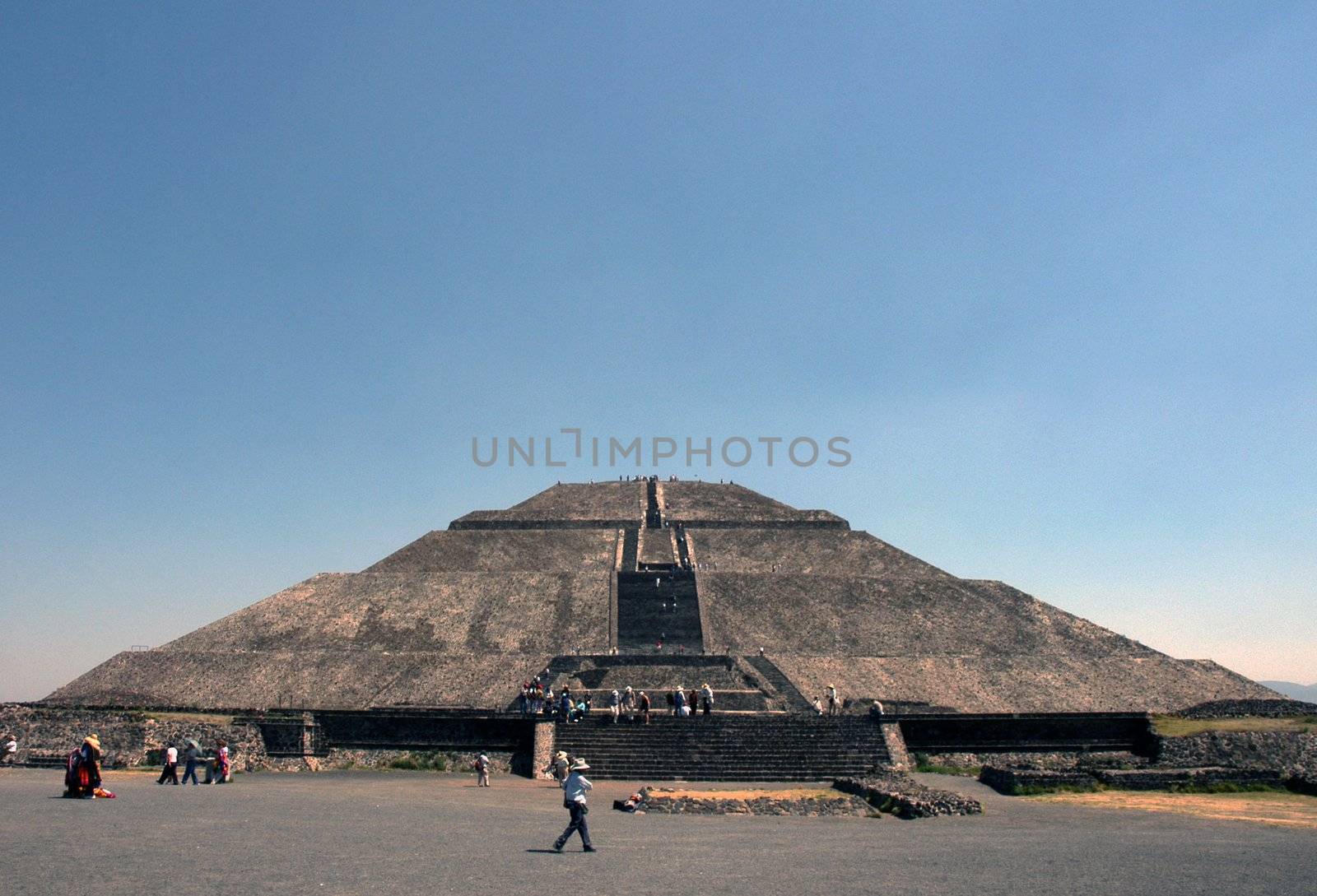 Teotihuacan in Mexico by haak78