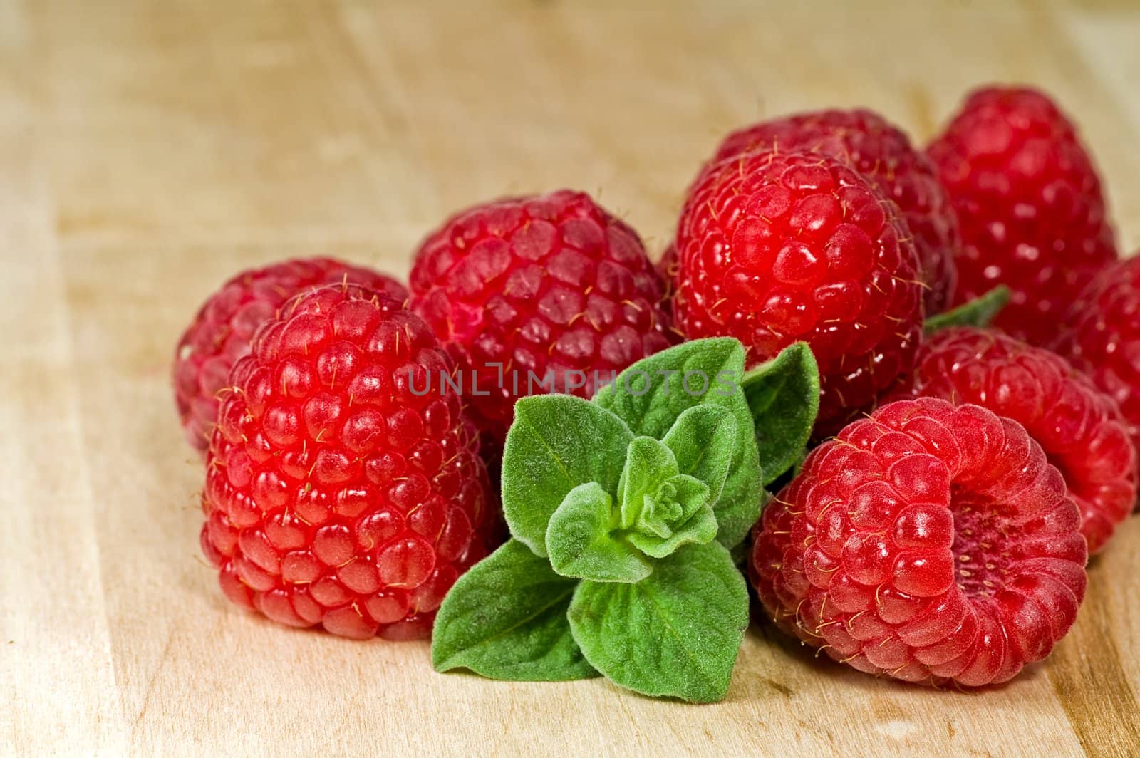 Fresh ripe raspberry by helgy