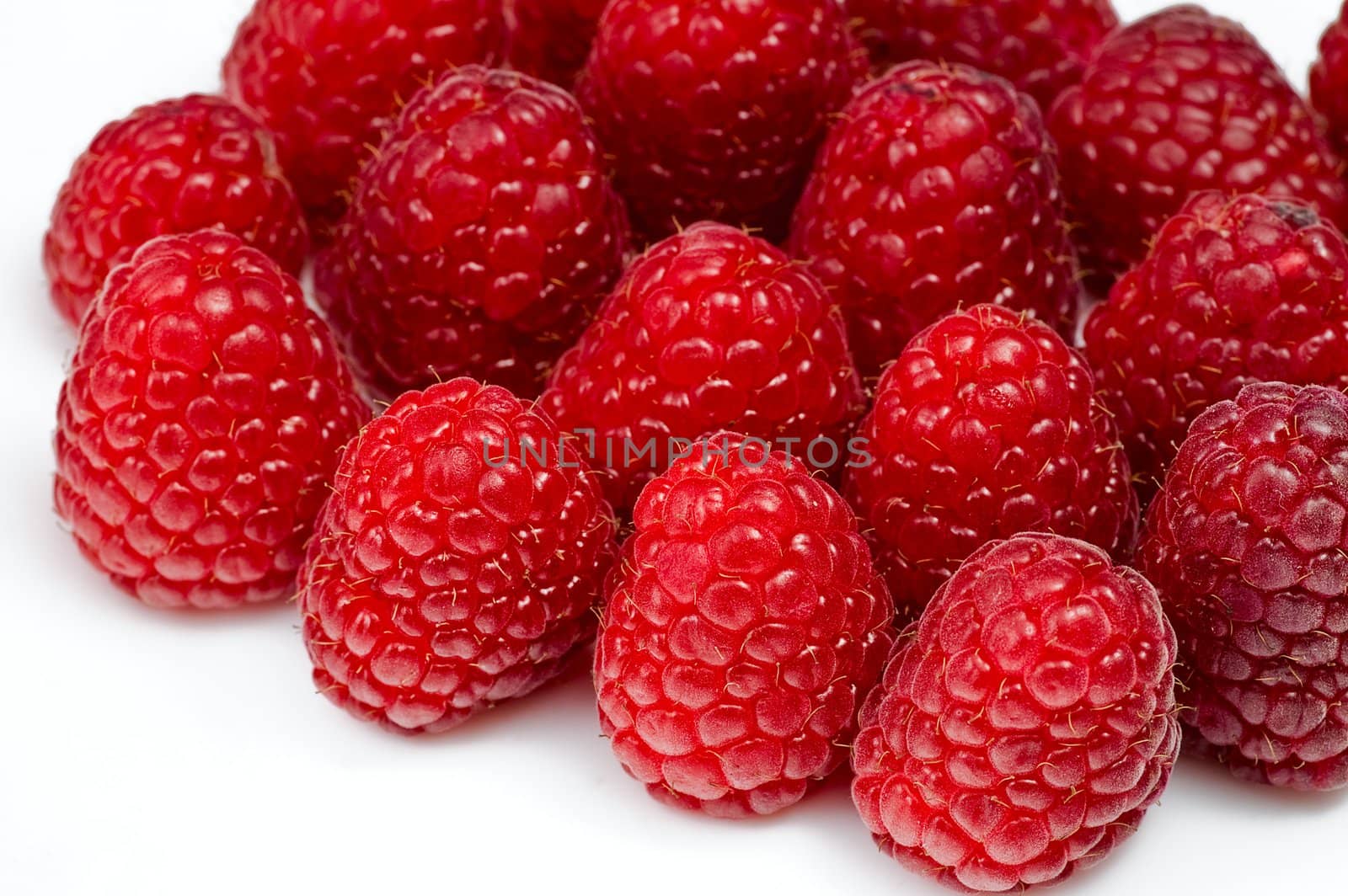 Fresh ripe raspberry by helgy