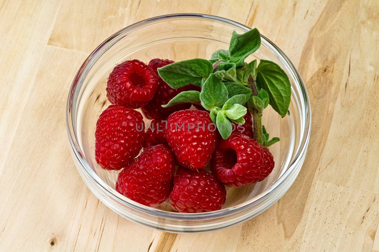 Fresh ripe raspberry by helgy