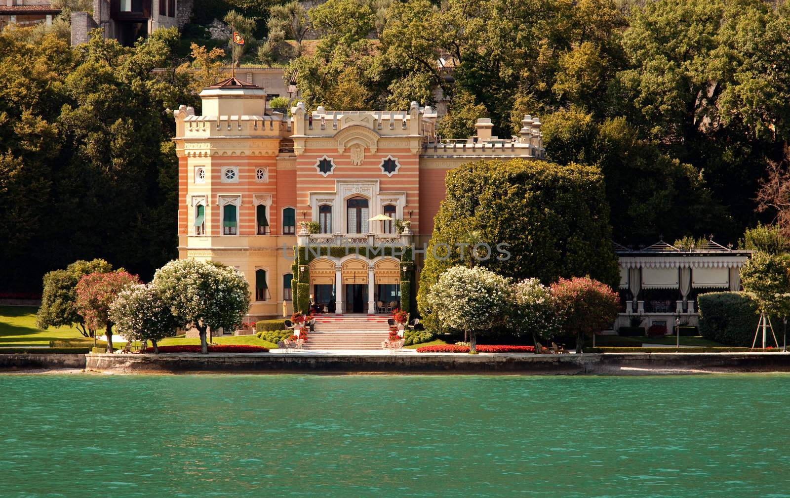Expensive villa on Lake Garda shore