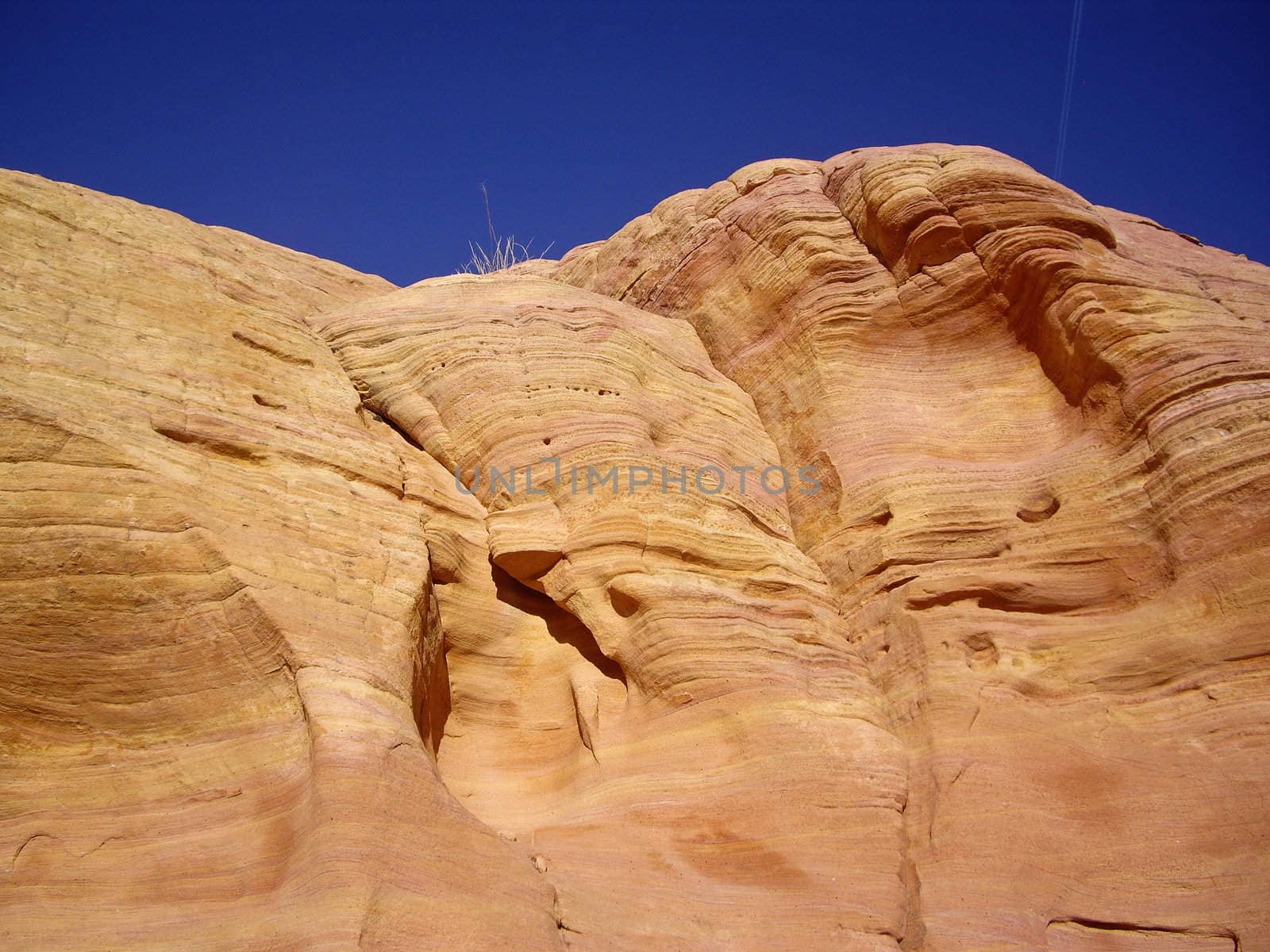 Smooth Sandstone Cliff by emattil