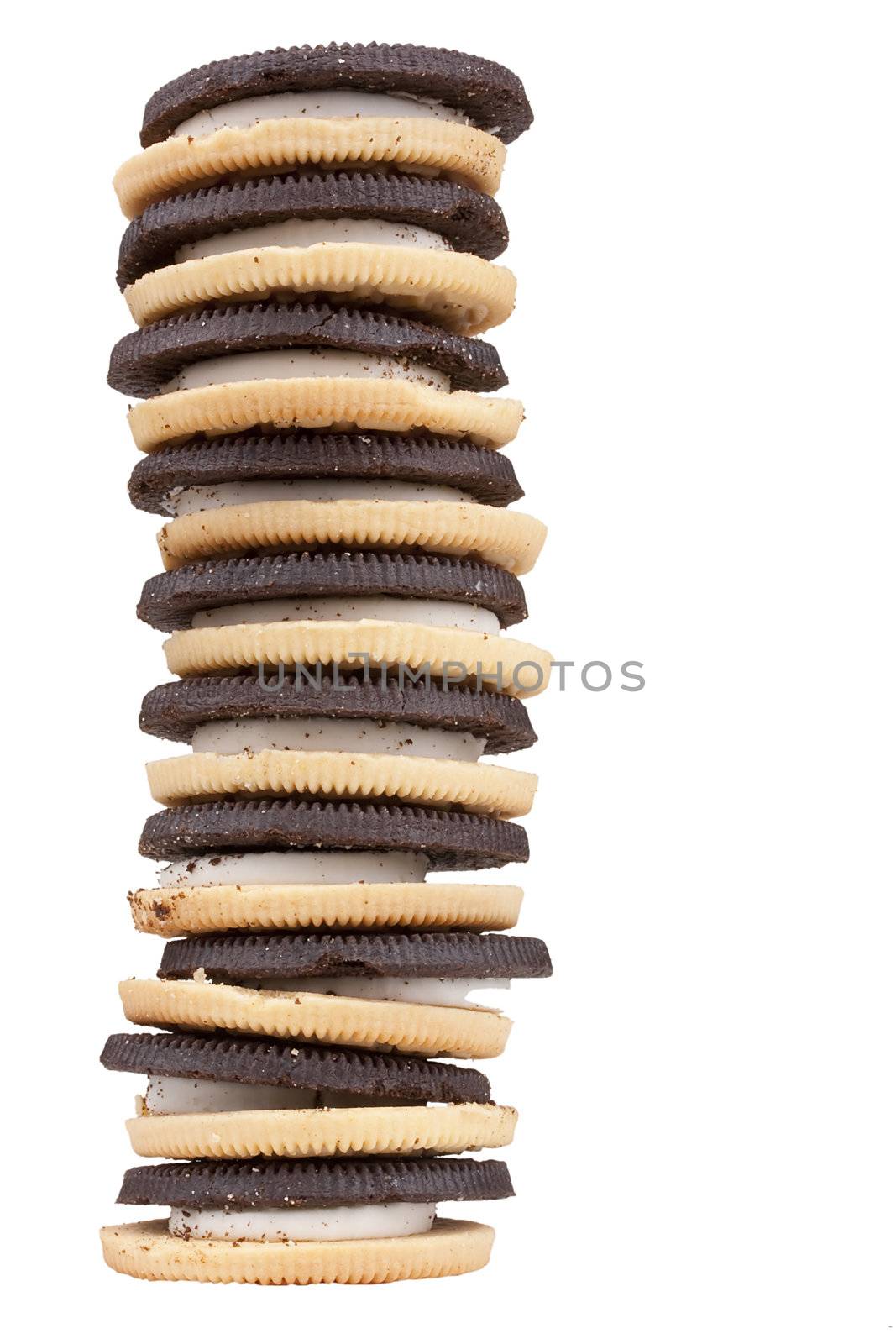 Round rich cookies with a cream layer.