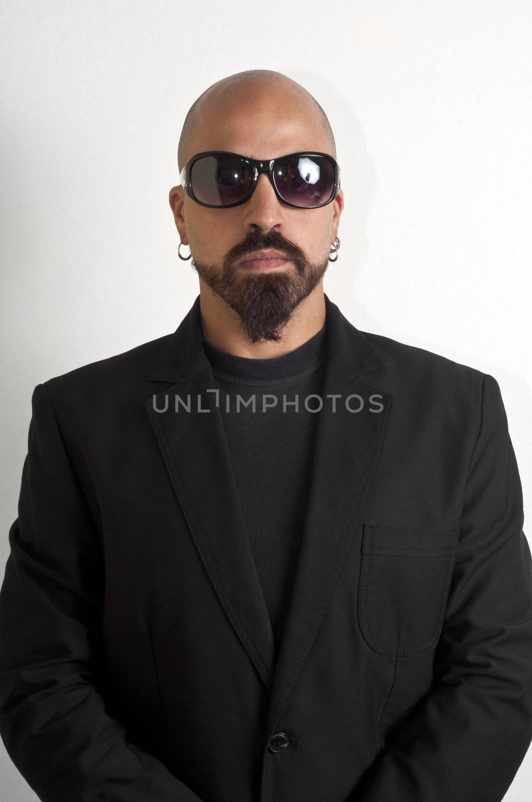 blacks man with glasses, beard and black jacket by peus