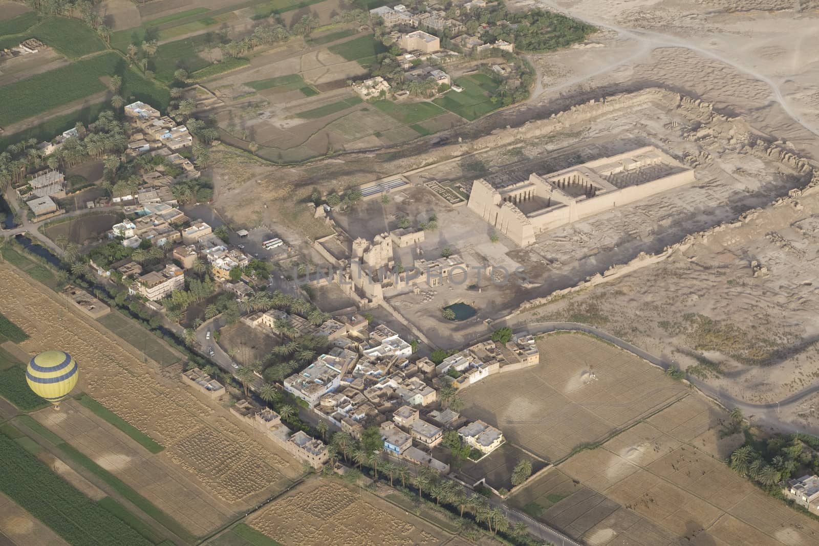 Balloon Ride Over Luxor by MihaiDancaescu