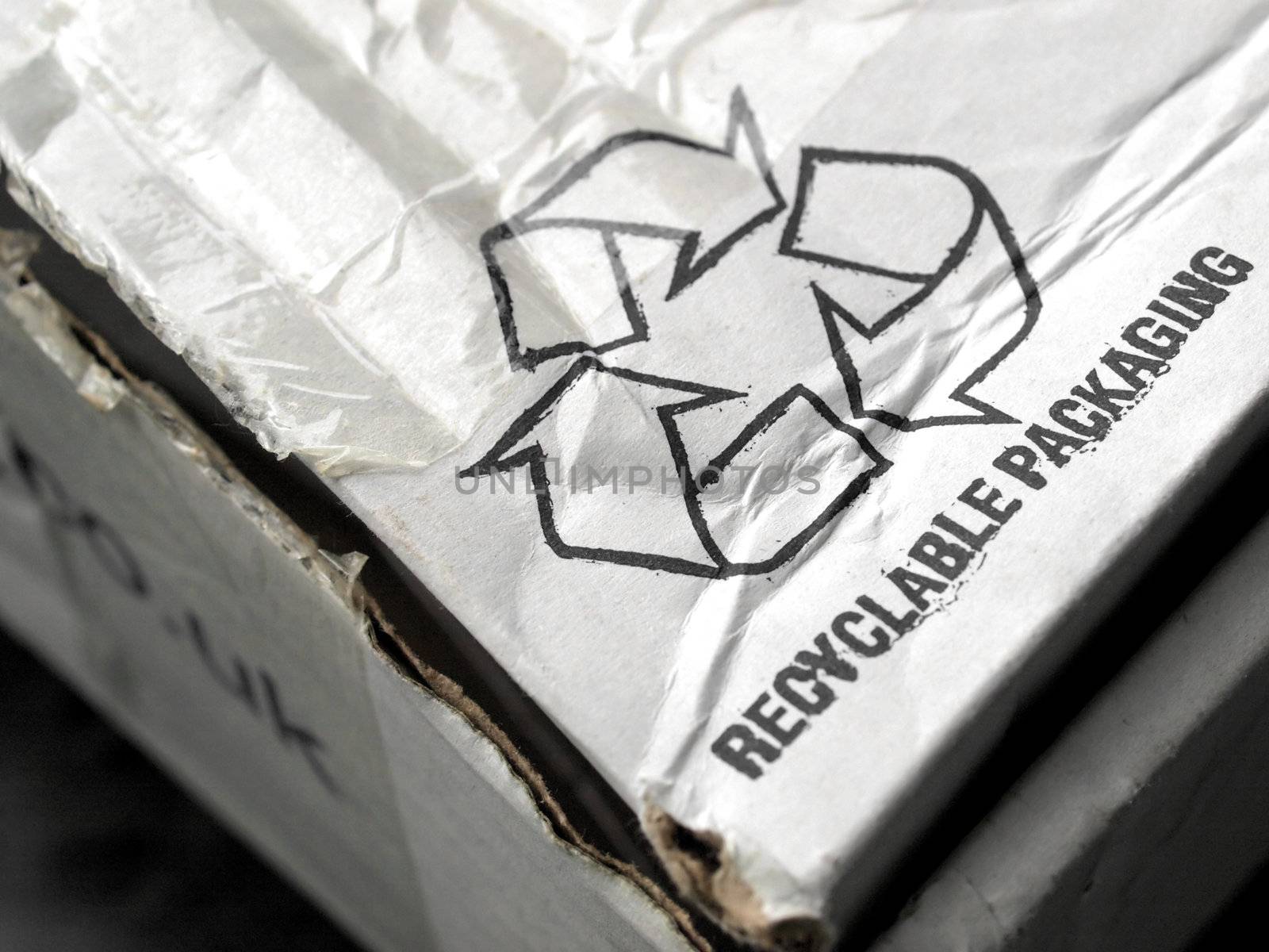 Recyclable packaging or packet parcel