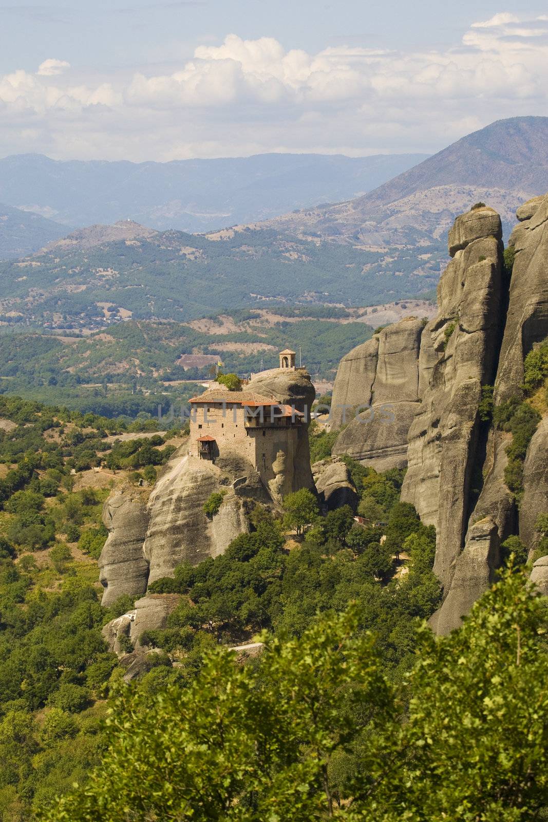 Meteora - Greece by MihaiDancaescu