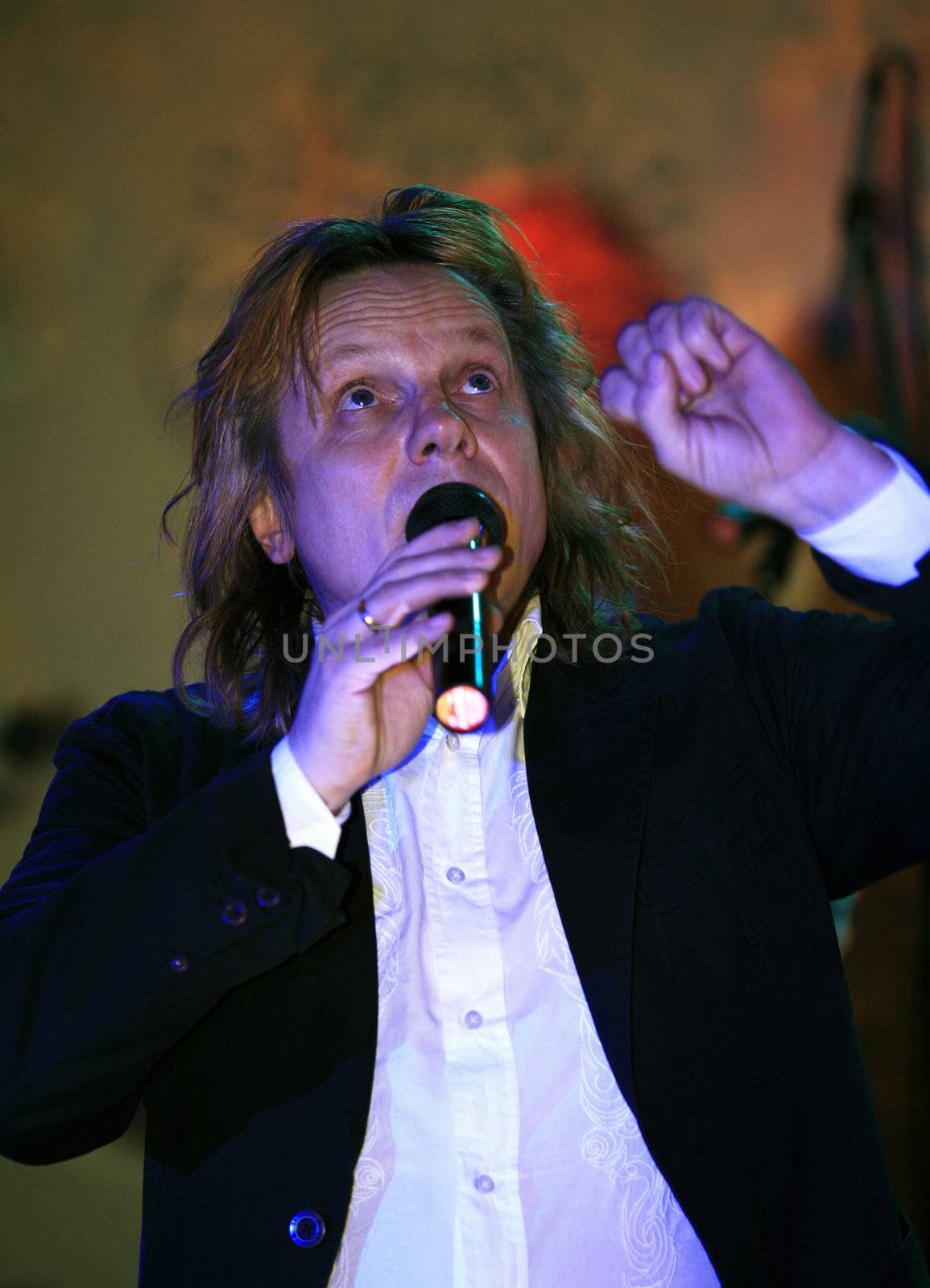 MOSCOW - DEC 25 : Russian singer and musician Victor Saltykov during a show in Moscow in December 25, 2008. 