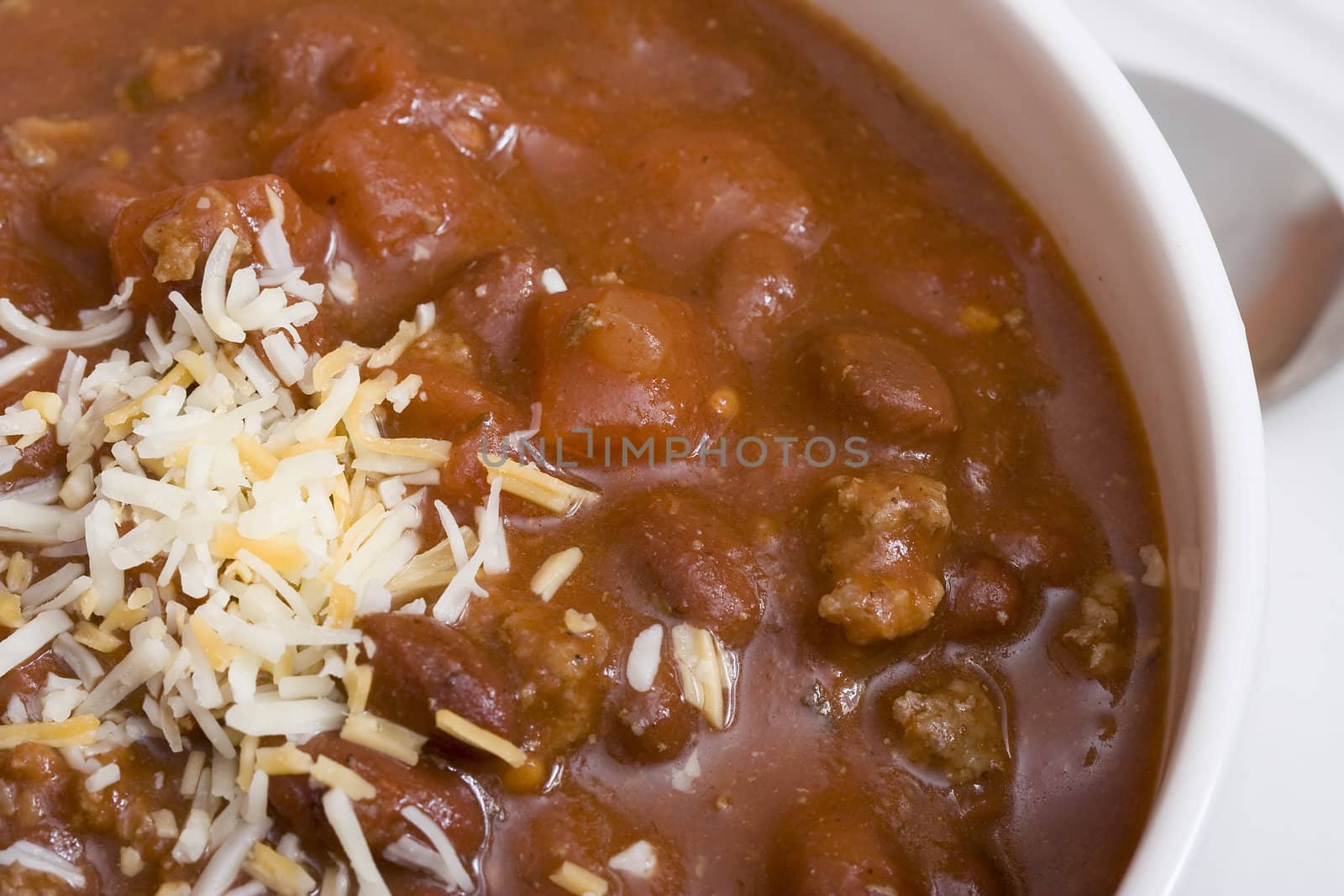 chunky homemade chili kidney beans tomatos and ground beef 