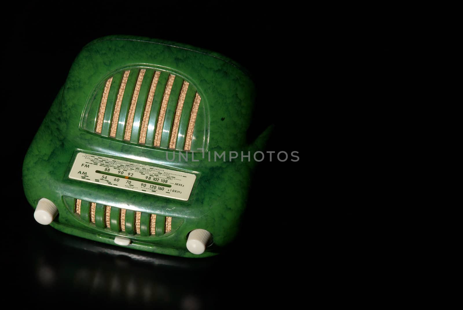 Vintage radio receiver