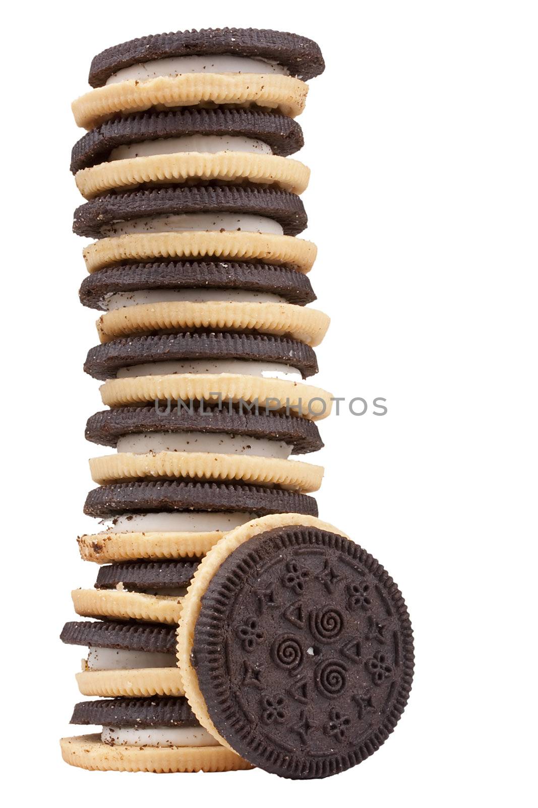 Round rich cookies with a cream layer.