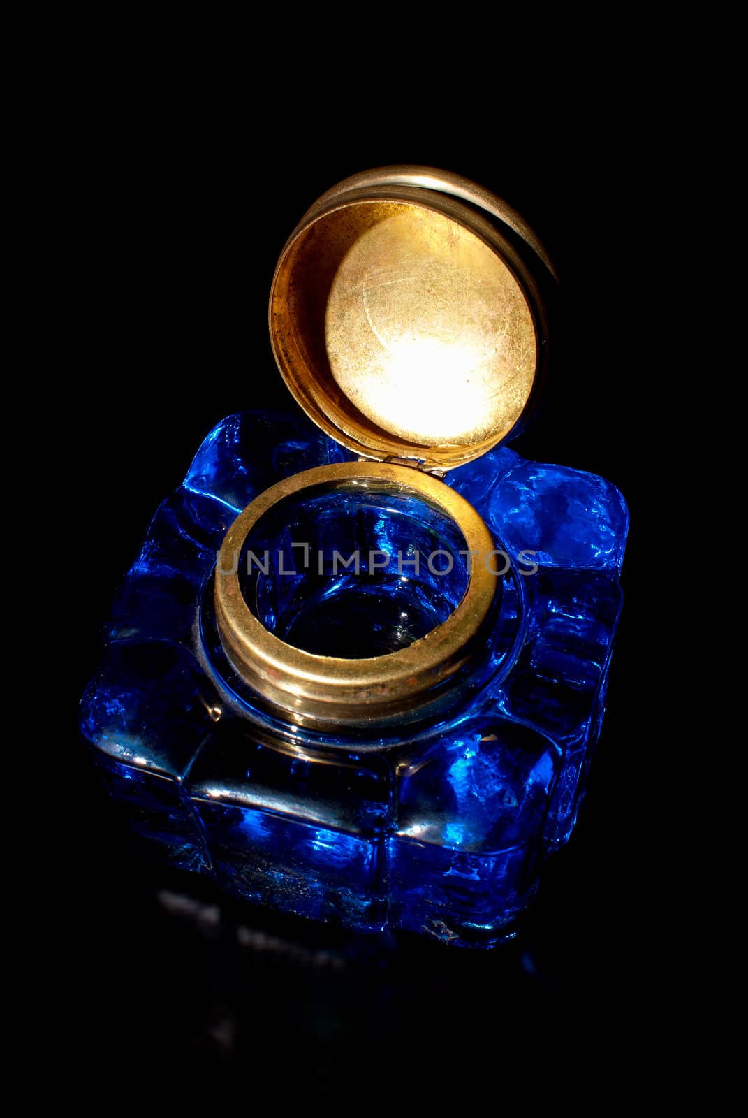 Vintage crystal  ink well with copper lid