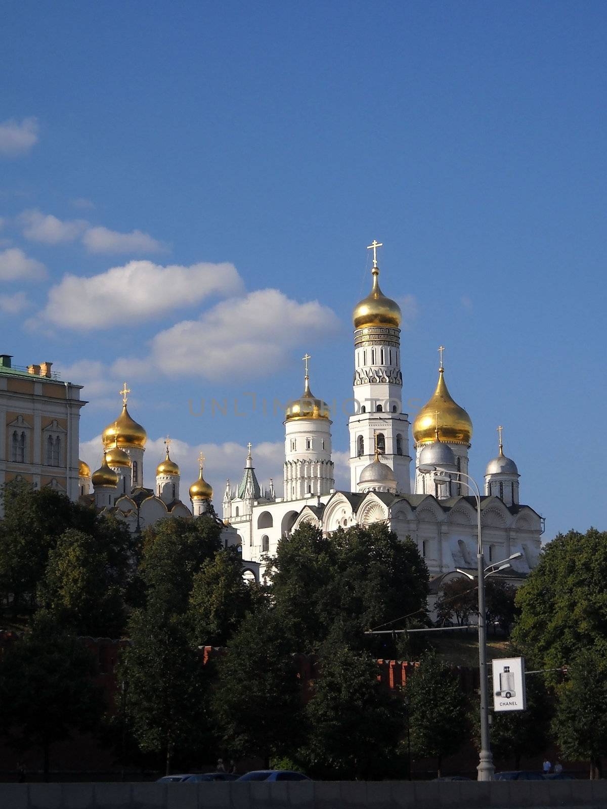 Church; Pokrovsk; a cathedral; Moscow; summer; a temple; Christianity; red; the area; domes; a monument