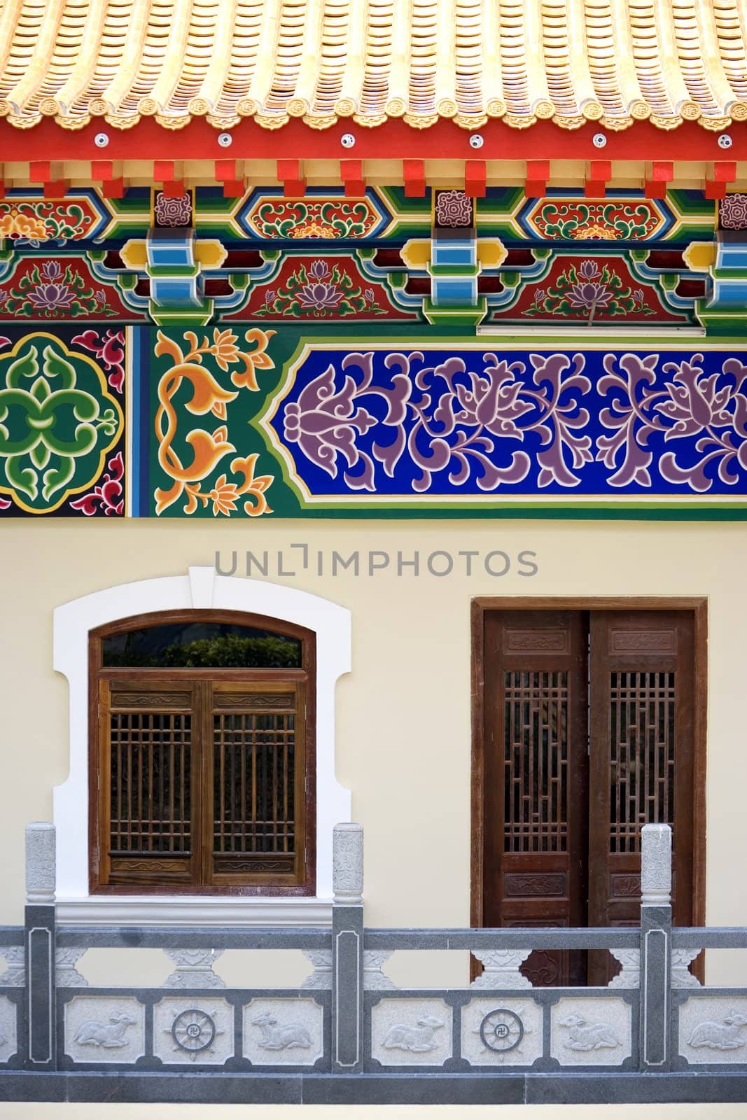 Traditional Chinese architecture in all its splendour. This building is located in Malaysia.