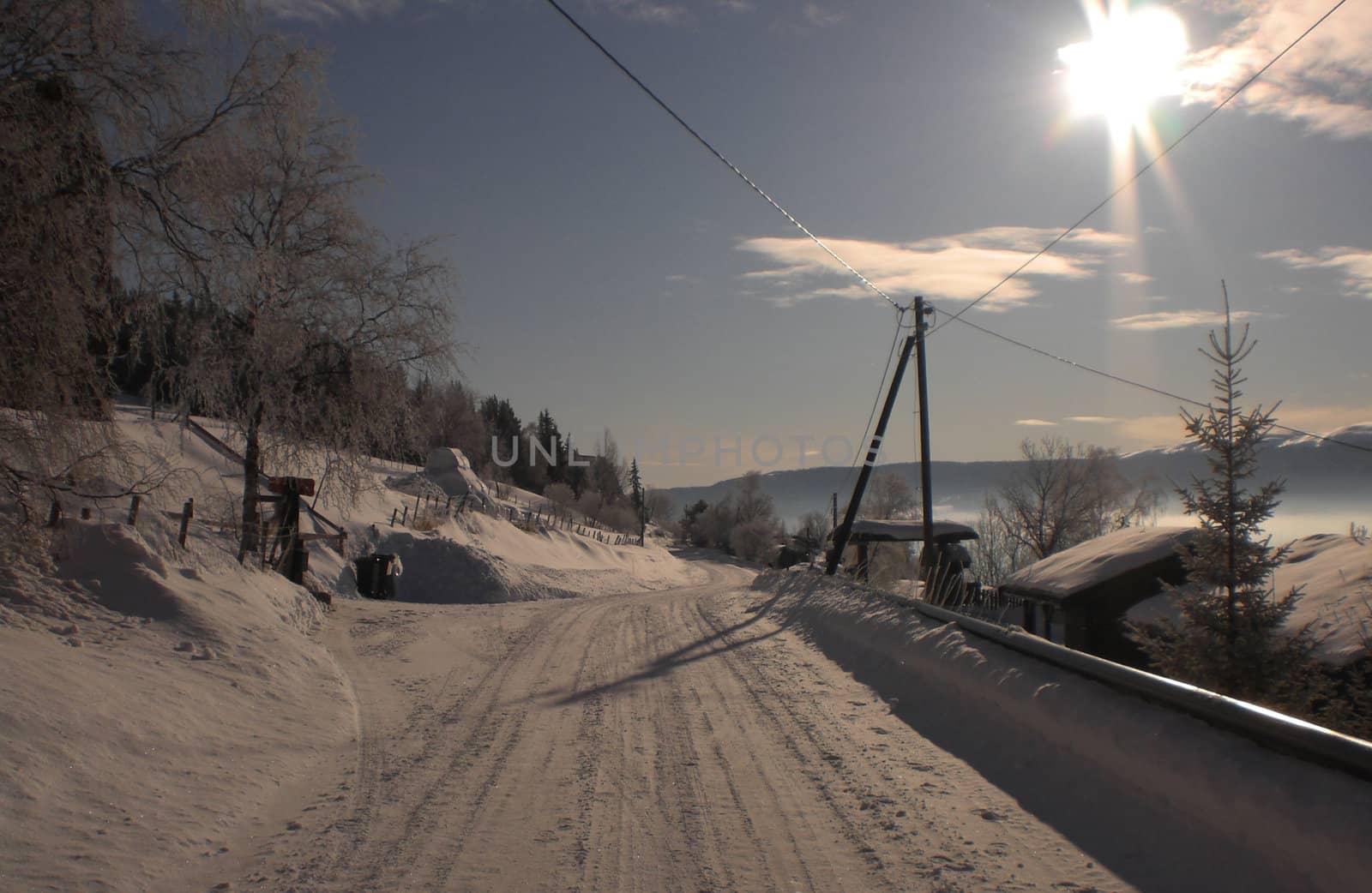 A snowy road by monirha