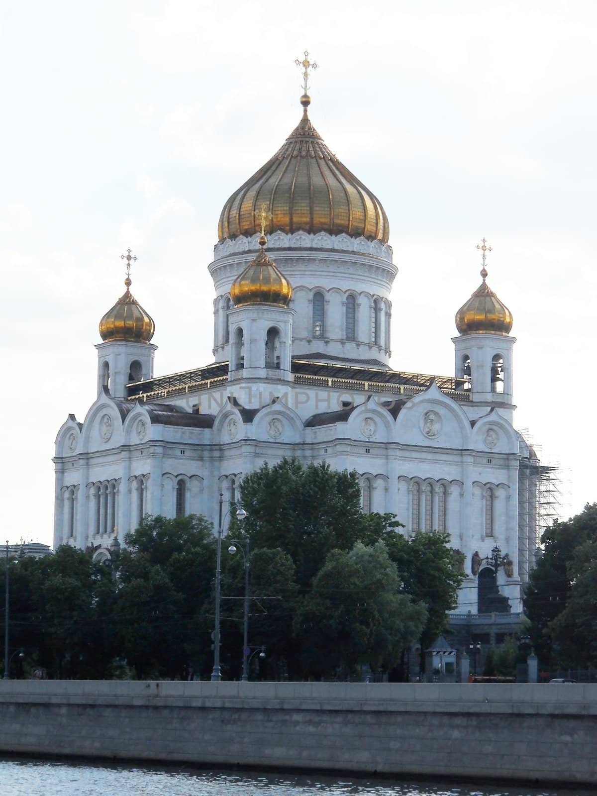 Church; Pokrovsk; a cathedral; Moscow; summer; a temple; Christianity; red; the area; domes; a monument        