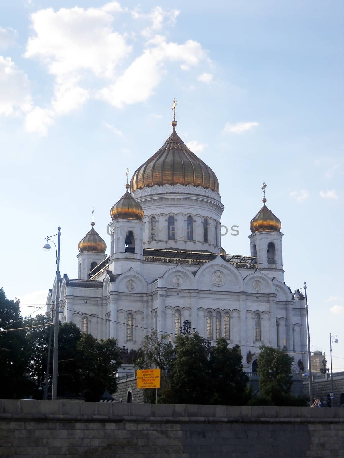 Church; Pokrovsk; a cathedral; Moscow; summer; a temple; Christianity; red; the area; domes; a monument        