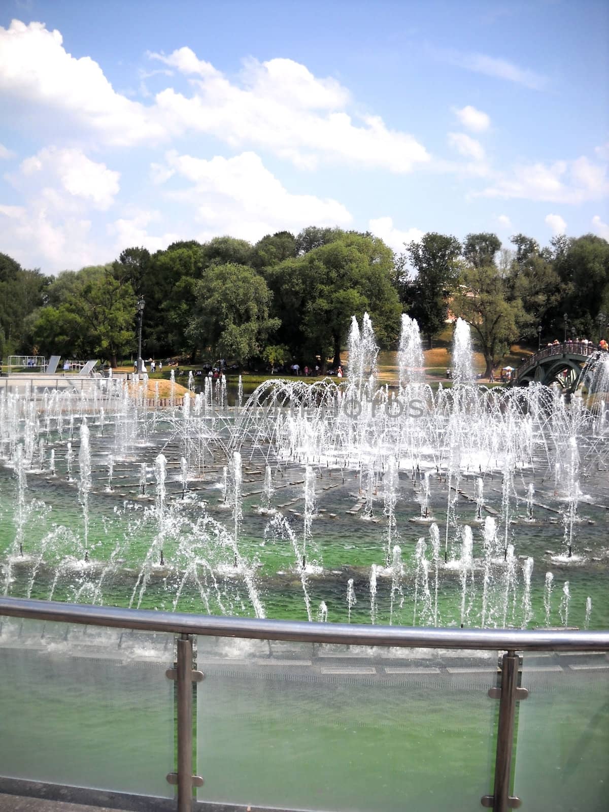 Fountain, water, reservoir, stream, moisture, walk, park, square, pressure, splashes, city, Moscow       