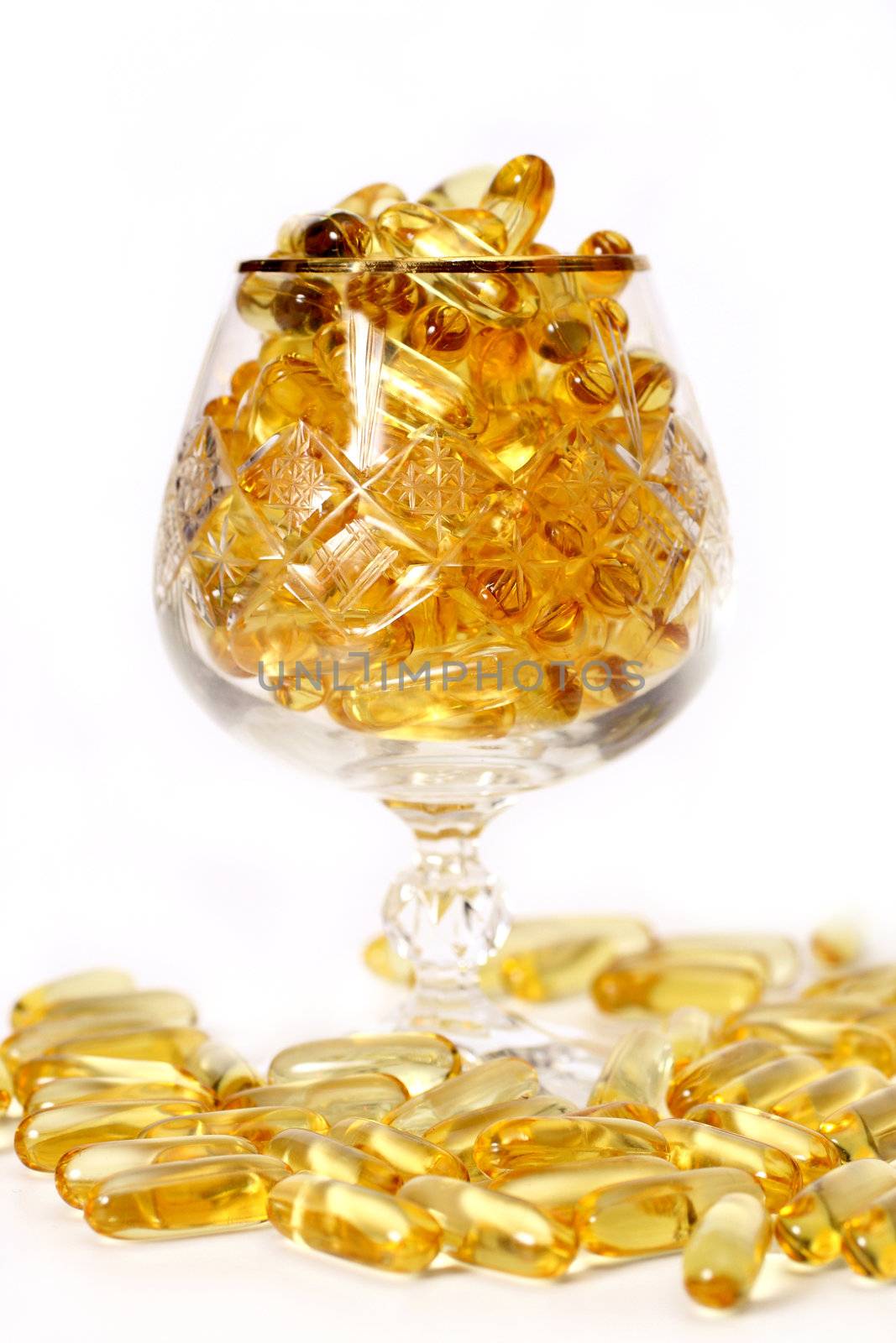 Glass with gold shiny boluses