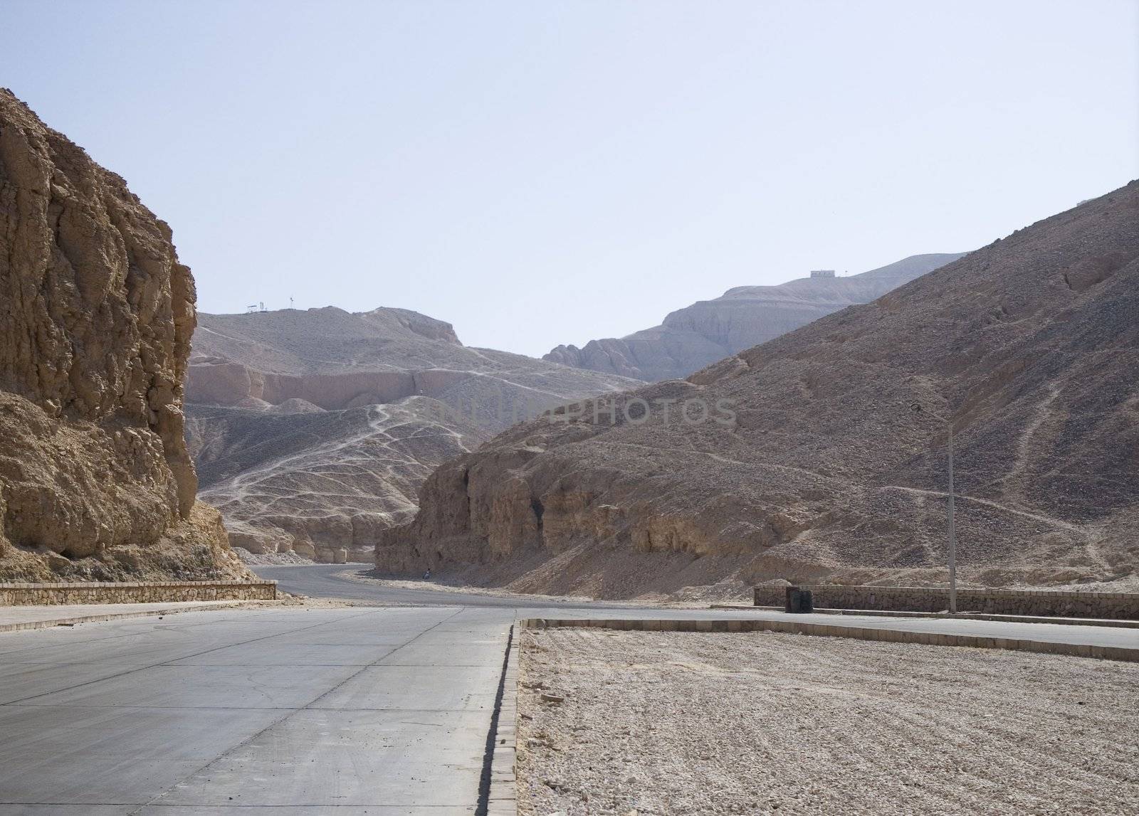 Valley of the Kings by dolnikow
