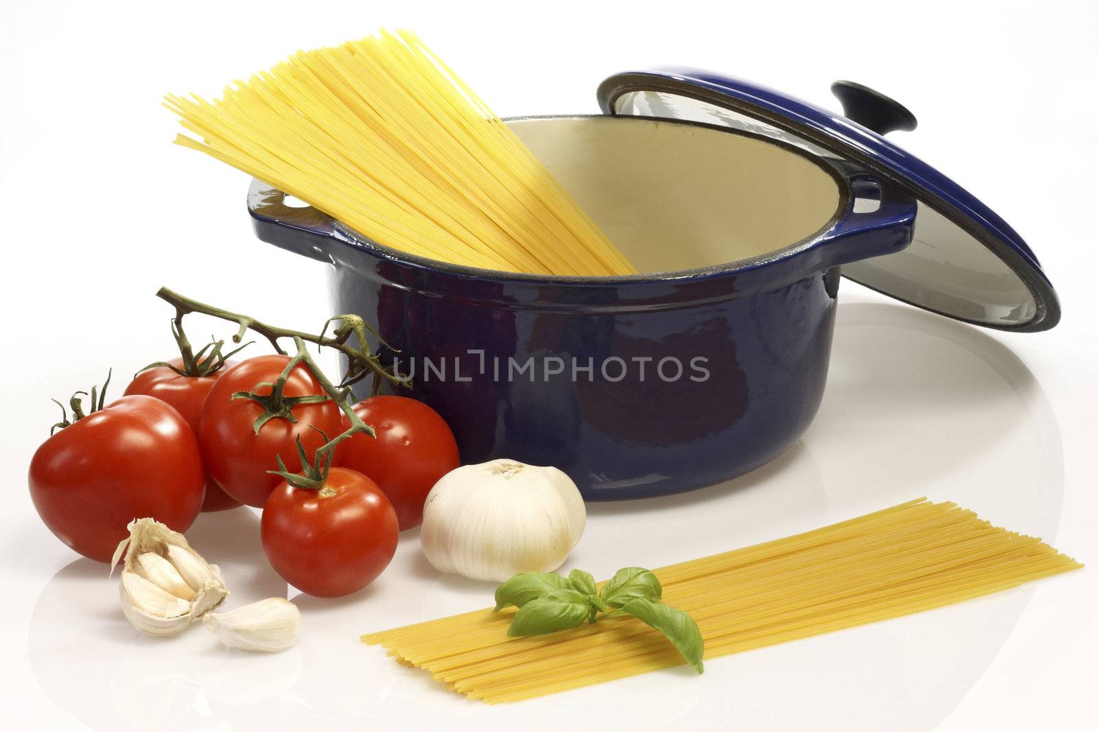 Cooking Spaghetti by Teamarbeit