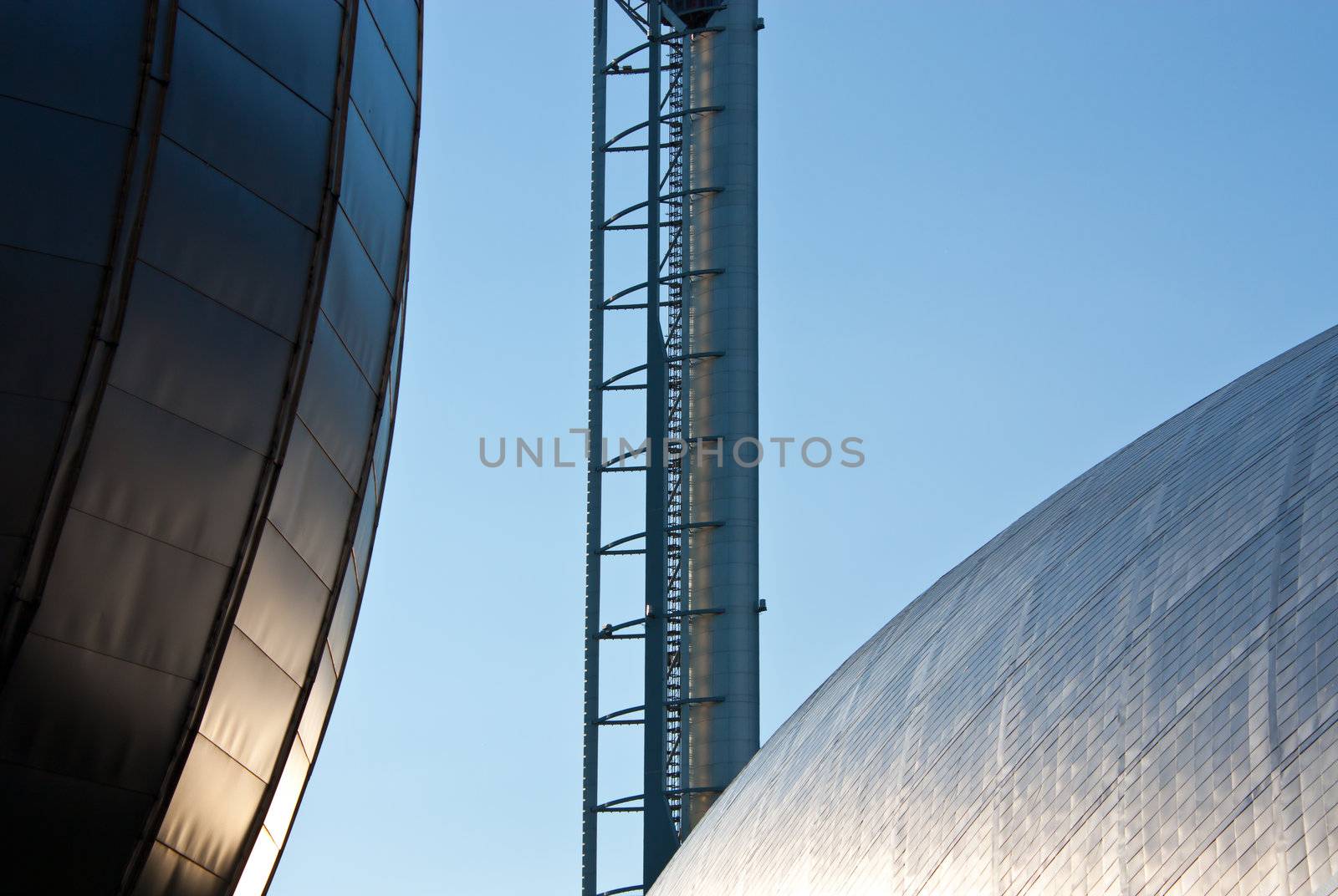Glasgow Science Center by Perseomedusa