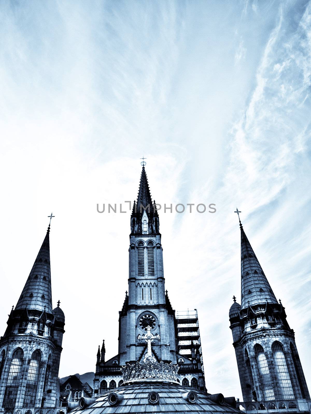 Scenic view of the Basilica of the Immaculate Conception in Lourdes 