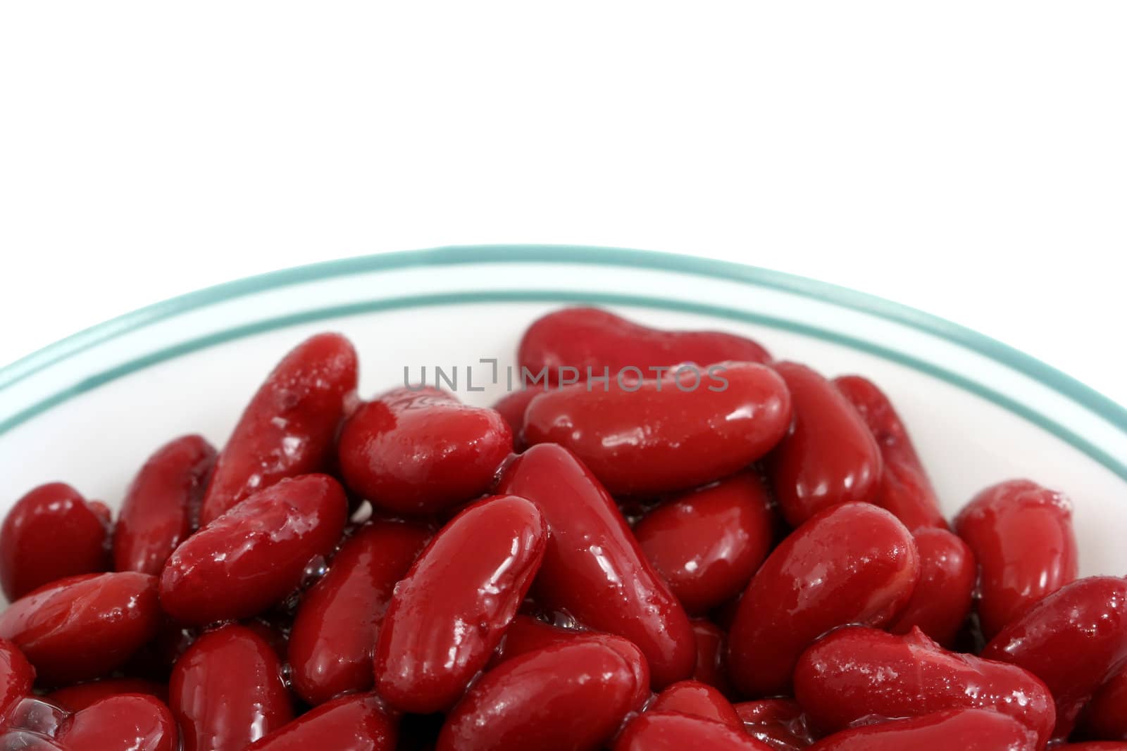Dark kidney beans in a bowl