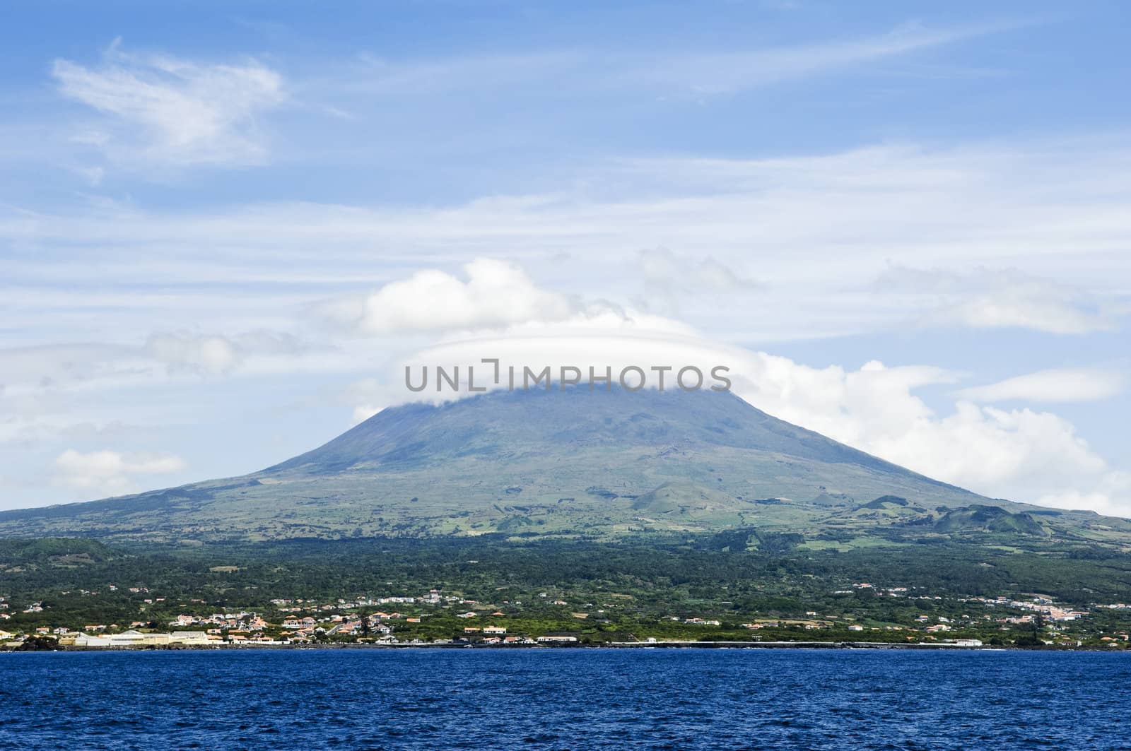Pico Island viewed from the sea by mrfotos