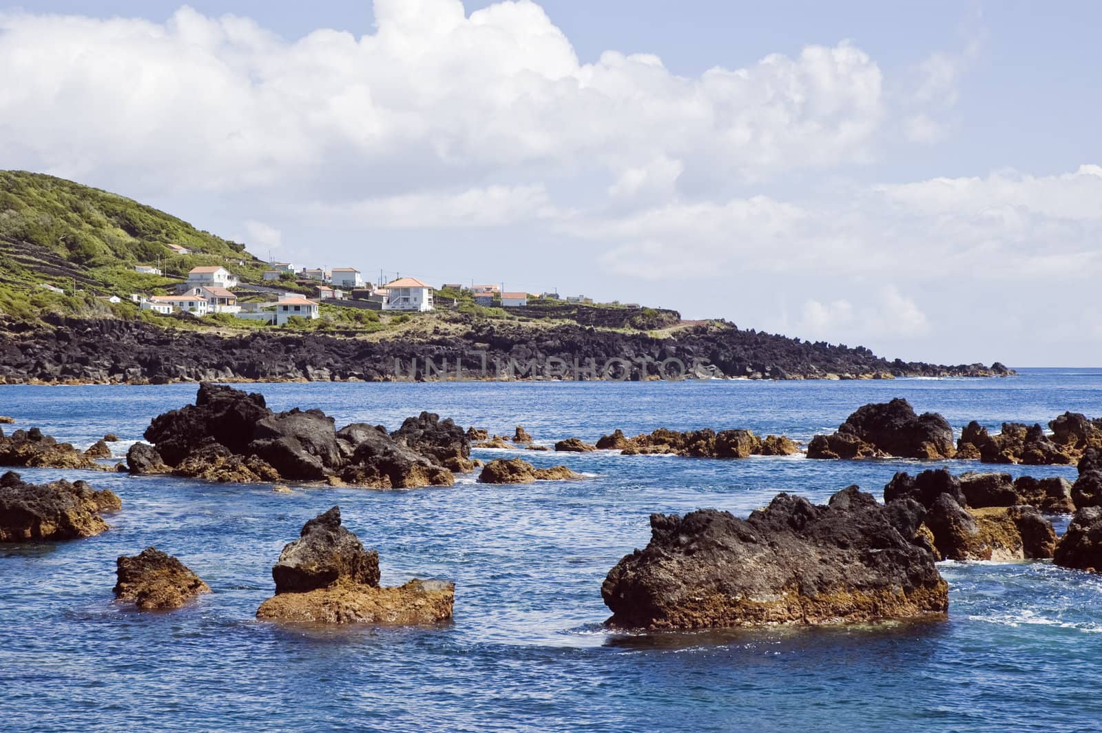 Shallow coastline of  Pico island, Azores by mrfotos