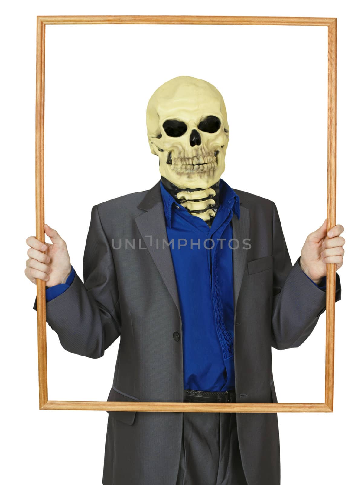 The masked man skeleton, placed himself in the frame