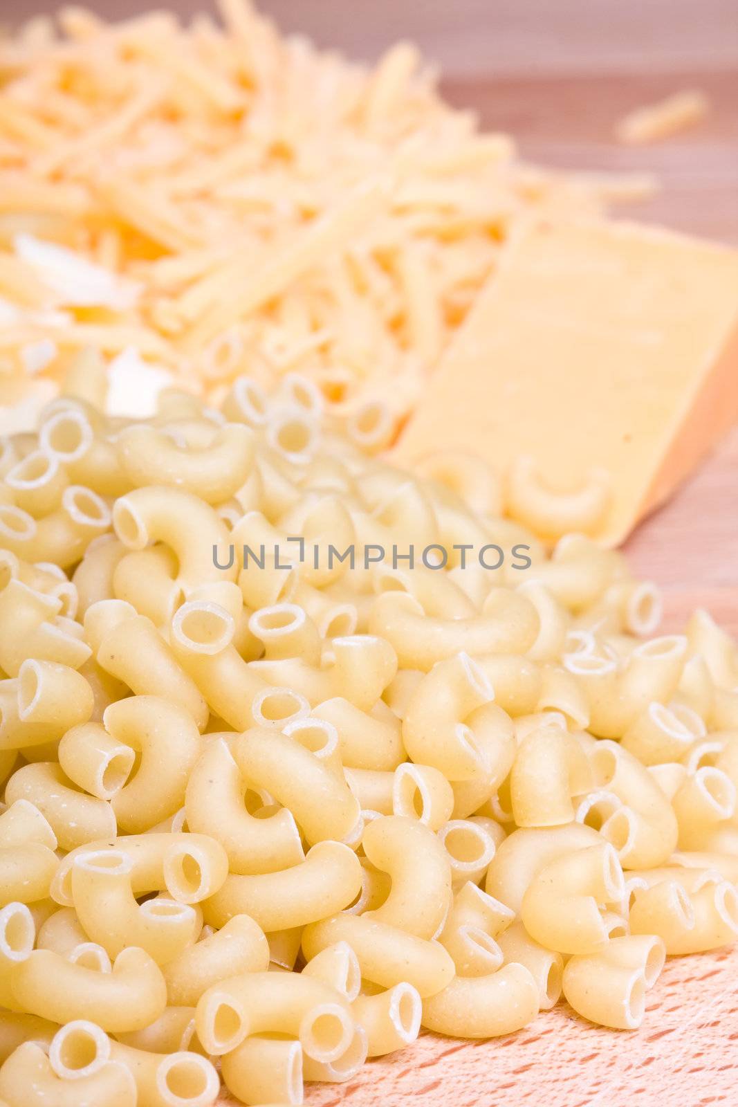 food close up macaroni and cheese nice colors 